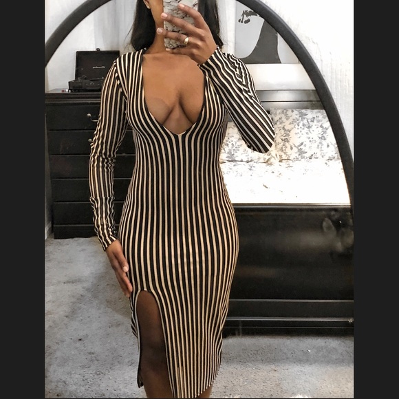 Sexy Striped V-neck Midi Dress - Picture 4 of 4